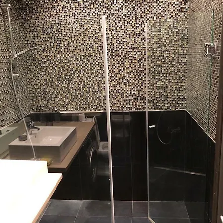 Oriental Place דירה *